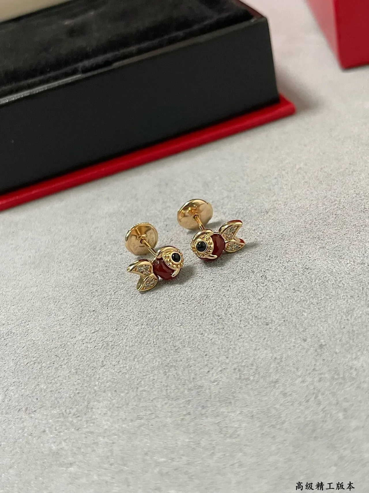Qeelin Fish-Shaped Enamel and Diamond Stud Earrings 6