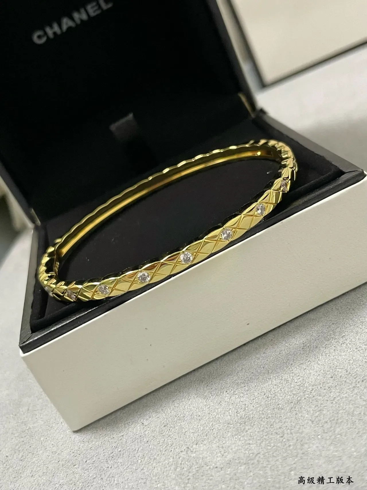 Quilted Diamond-Cut Multi-Tone Metal Bangle Bracelets 4