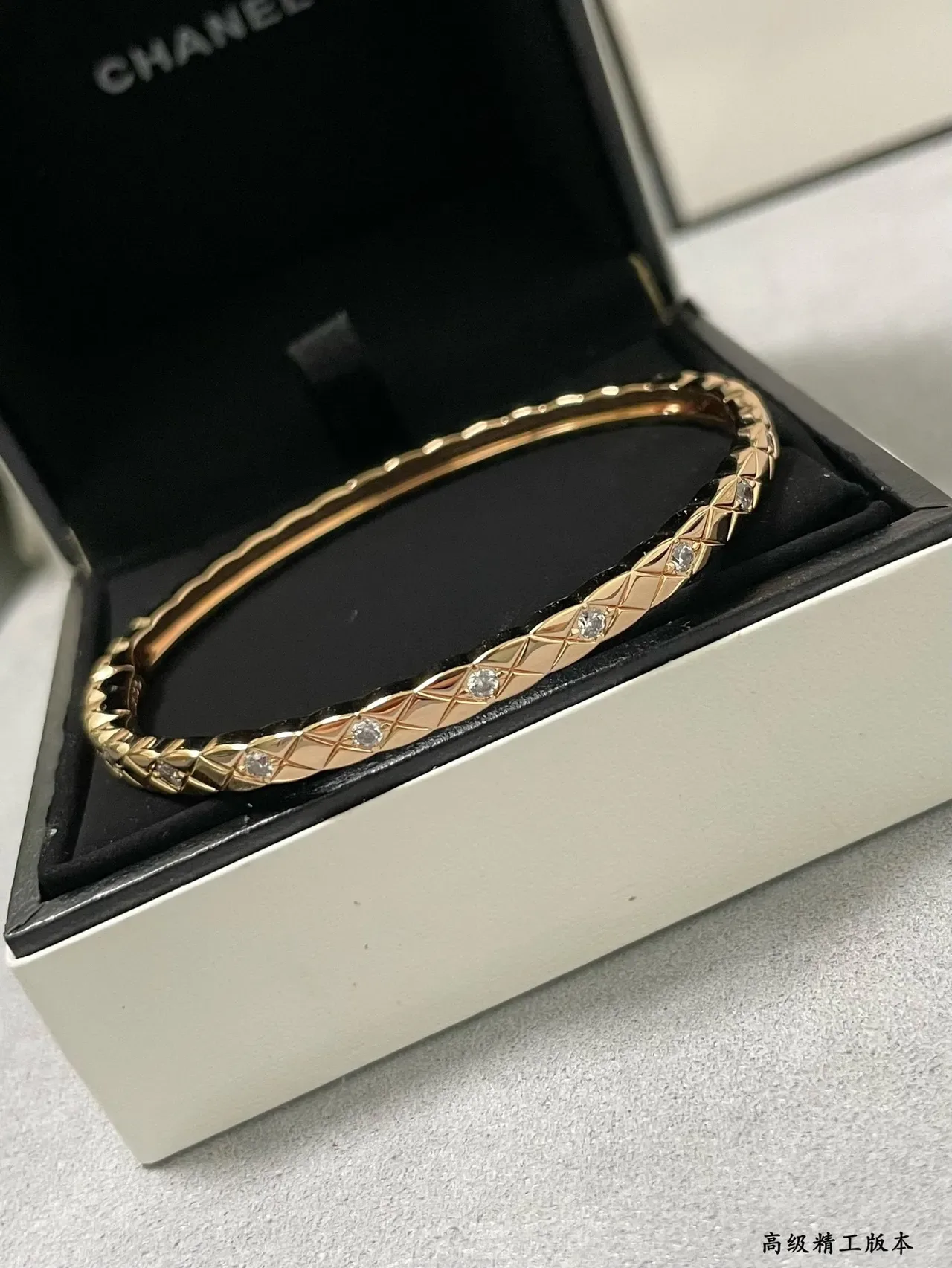 Quilted Diamond-Cut Multi-Tone Metal Bangle Bracelets 5