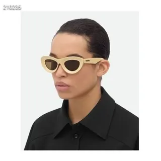 Red Cat-Eye Glossy Acetate Sunglasses 3