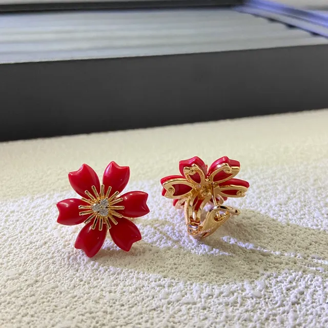 Red Gold Flower-Shaped Enamel Petals Earrings 4