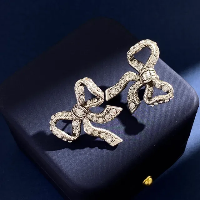 Rhinestone-Encrusted Bow-Shaped Antique Silver Earrings 2