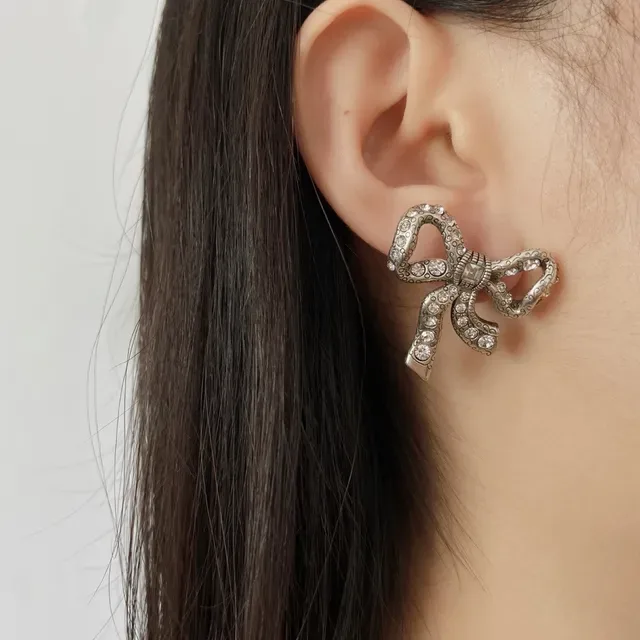 Rhinestone-Encrusted Bow-Shaped Antique Silver Earrings 9