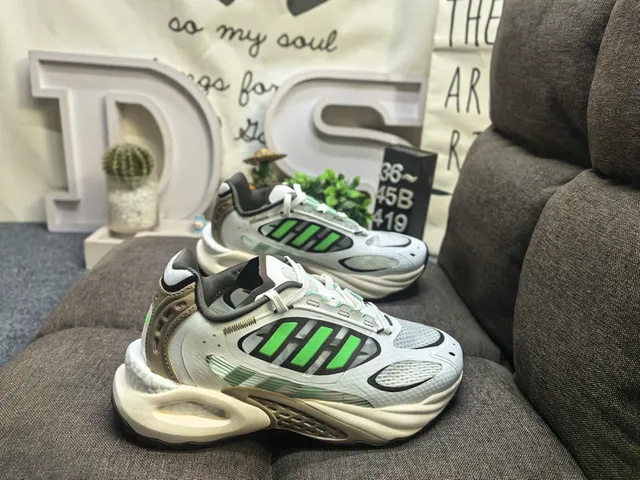 Silver Gray and Black Chunky Lifestyle Sneakers 21