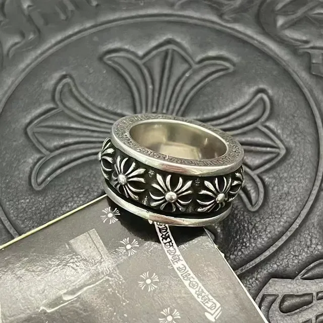 Silver Oxidized Floral Motif Engraved Ring 8
