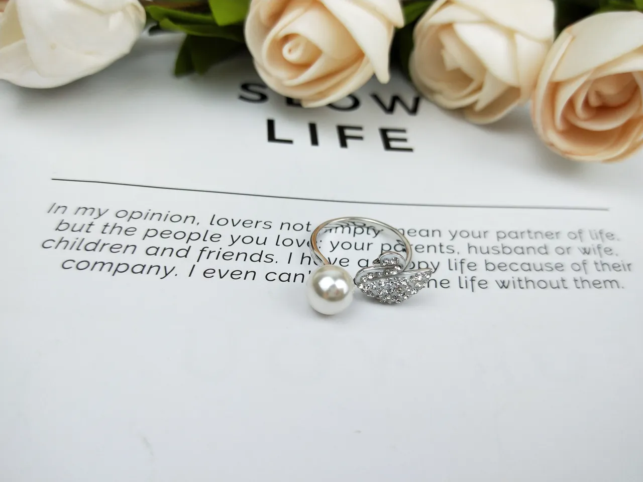 Silver-Tone Pearl and Crystal Swan Motif Open Ring 3