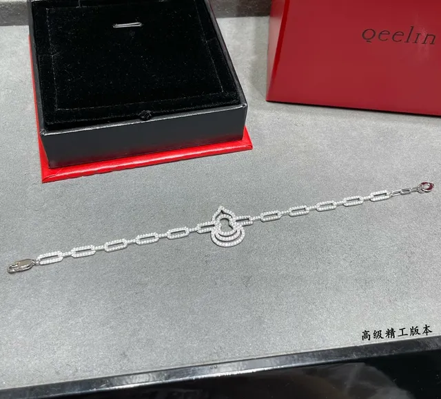 Silver White Pavé-Set Link Chain Central Openwork Floral/heart Motif Bracelet 8