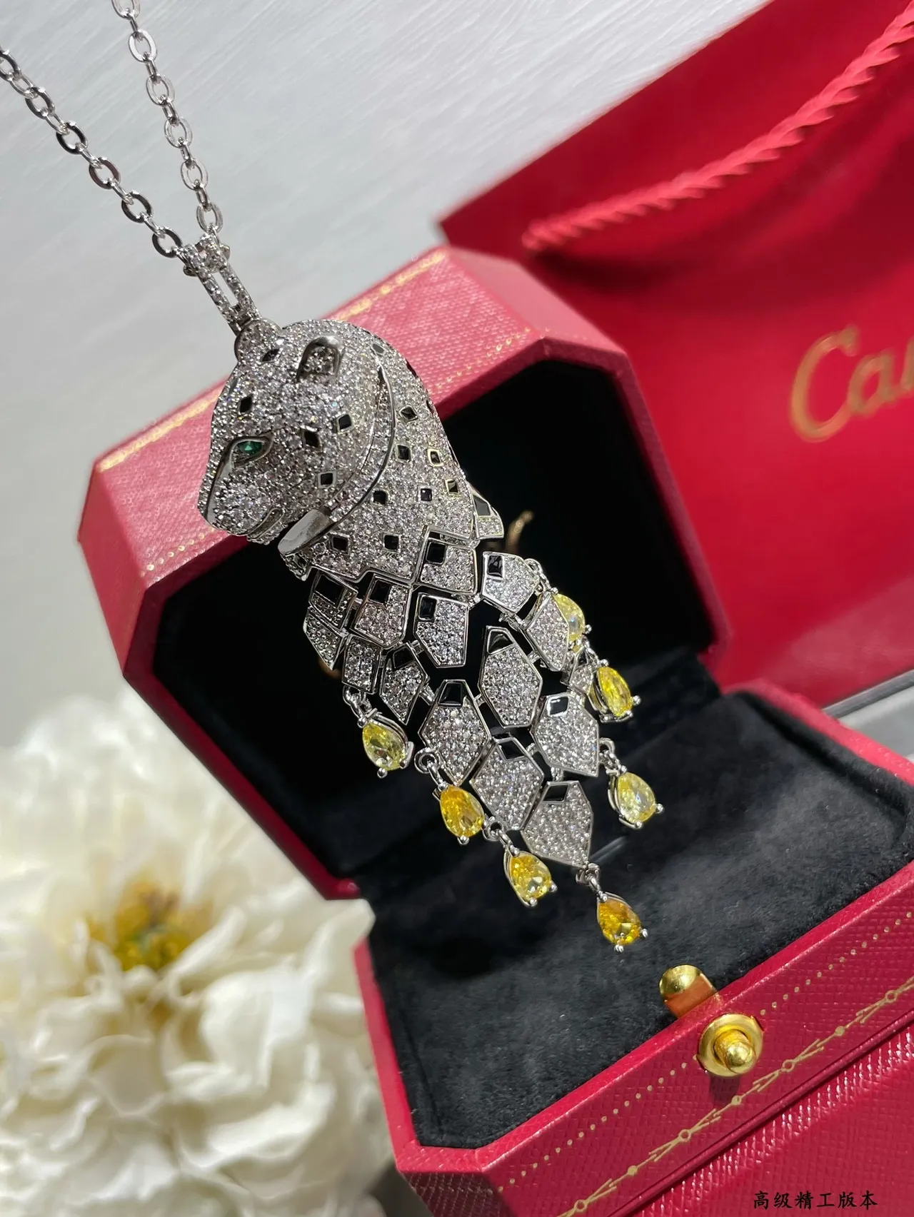 قلادة معلق رأس حيوان فضي أصفر Pavé-Set حجر 9