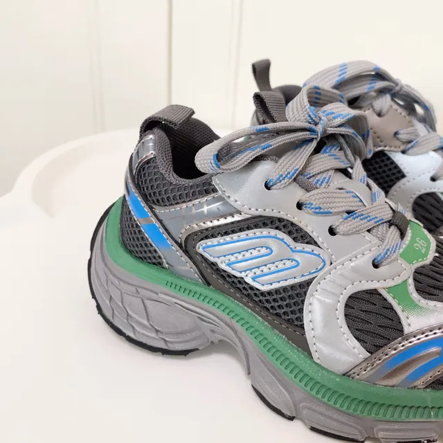 Skechers Silver Black Platform Sole Metallic Synthetic Overlays Chunky Sneakers 24