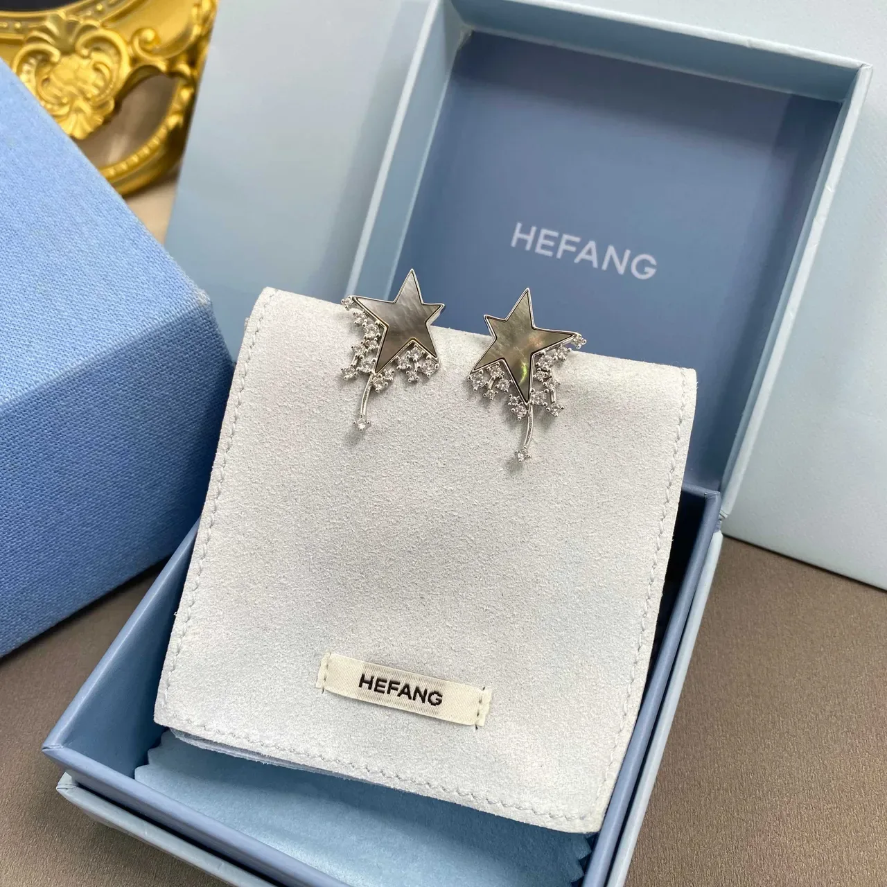 Star-Shaped Mother-of-Pearl and Crystal Stud Earrings 7