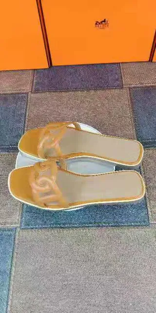 Tan Interlocking Chain Strap Square Toe Slippers 5