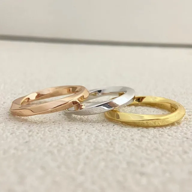 Three-Tone Interlocking Twisted Band Rings 6