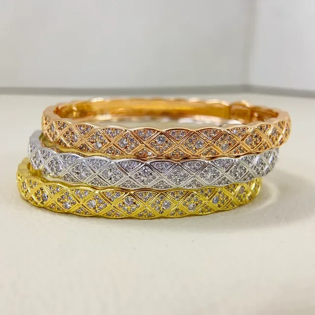 Twisted Lattice Pavé-Set Multi-Tone Gold Bangle Bracelets 2