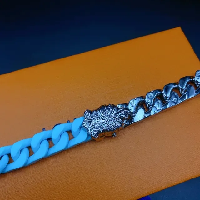 Two-Tone Metal and Resin Lion-Head Chain Link Bracelet 6