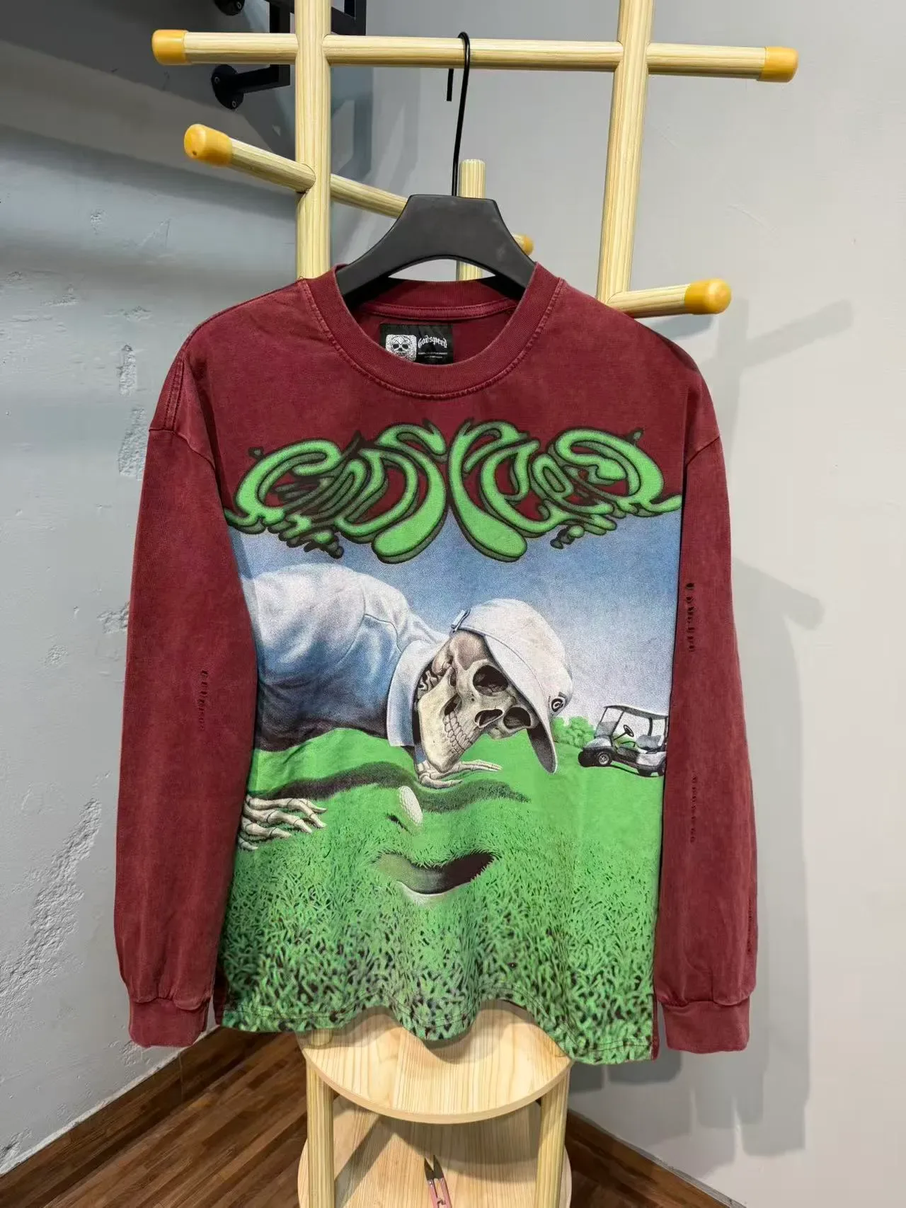 Washed Black and Burgundy Graphic Print Long-Sleeve Crewneck T-Shirt 3