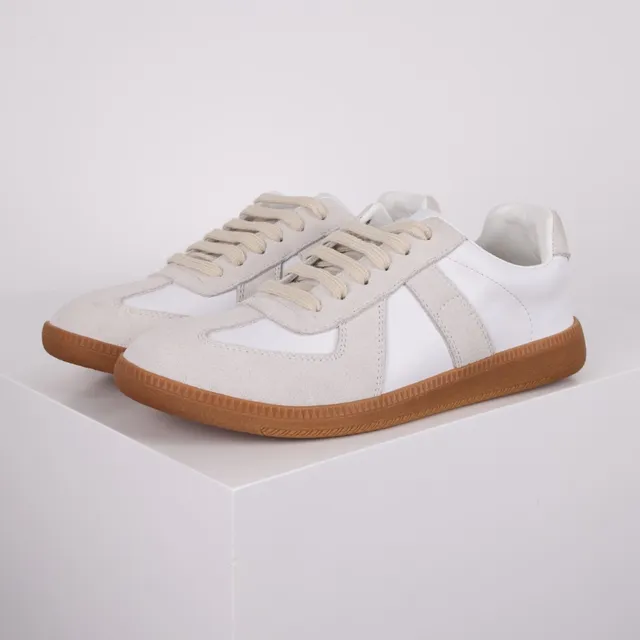 White and Beige Suede Leather Low-Top Trainer Sneakers 2