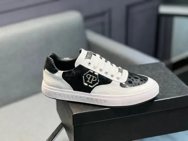 White and Black Two-Tone Textured Leather Perforated Toe Sneakers 9
