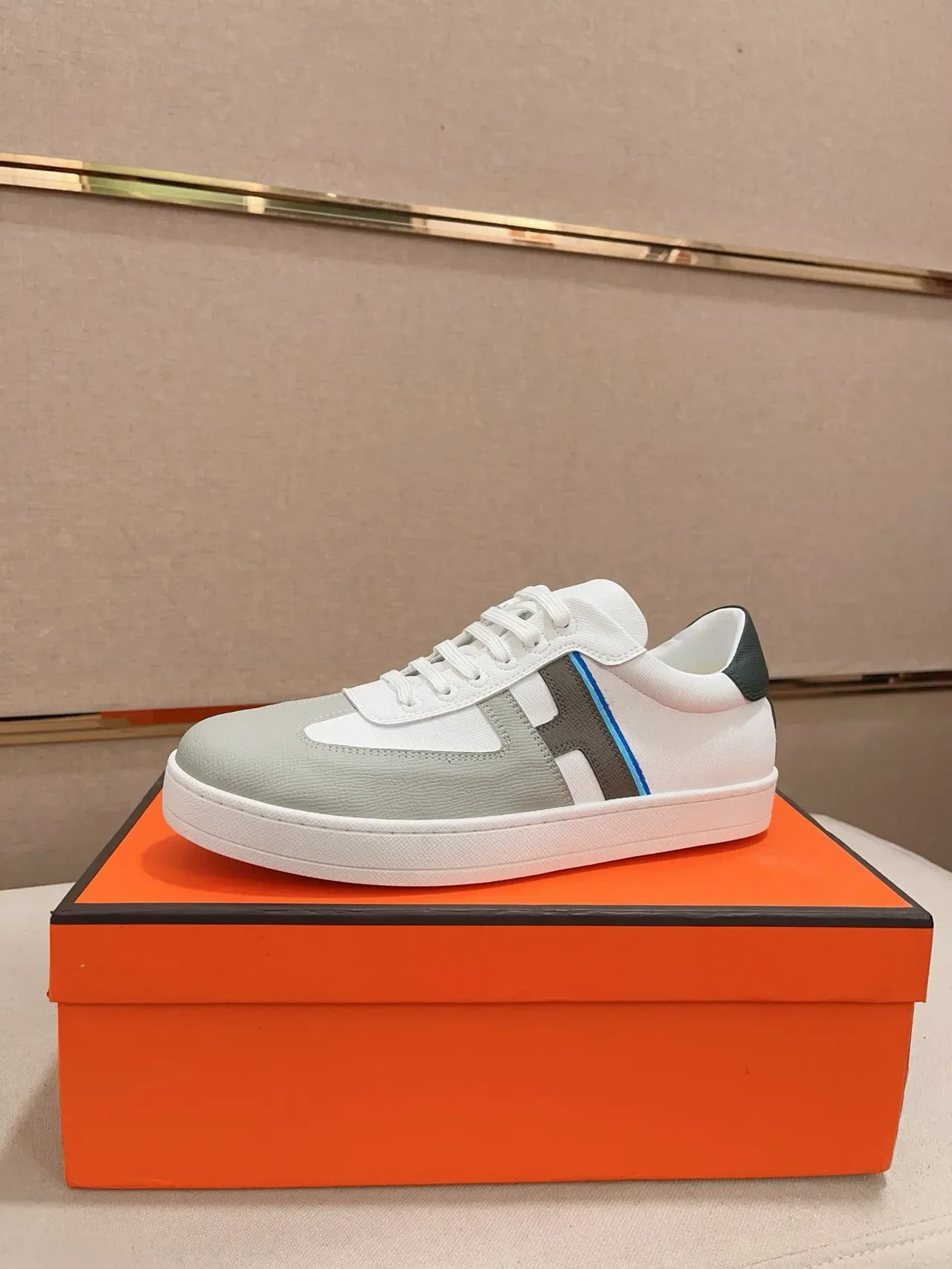 White and Gray Color-Blocked Low-Top Lace-Up Sneaker 1