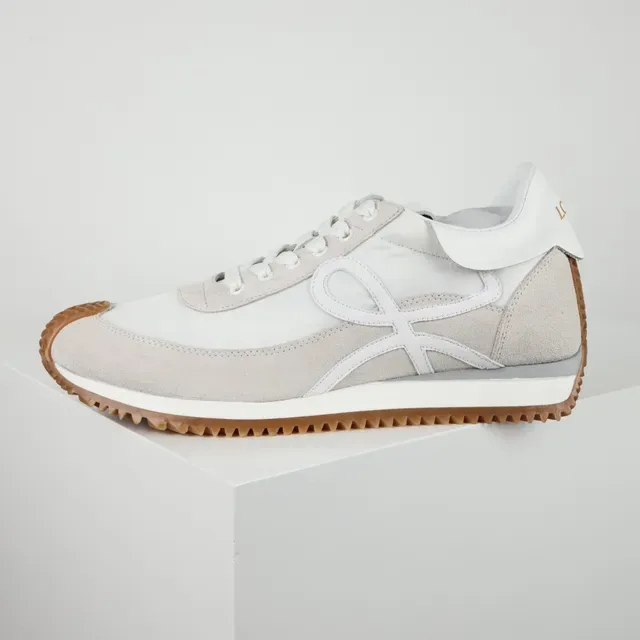 White Beige Low-Top Suede-and-Leather Panelled Lifestyle Sneakers 9