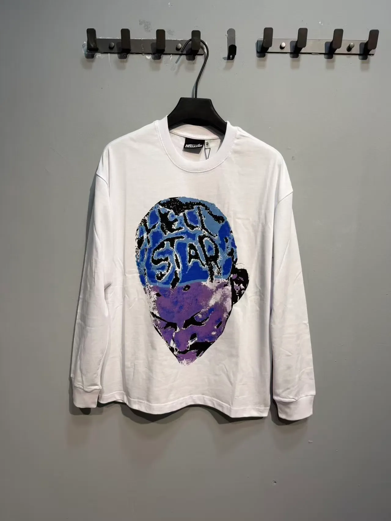White Black Long-Sleeve Crewneck T-Shirt 3