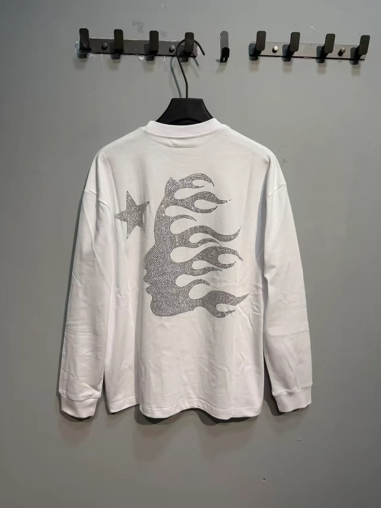 White Black Long-Sleeve Crewneck T-Shirt 4