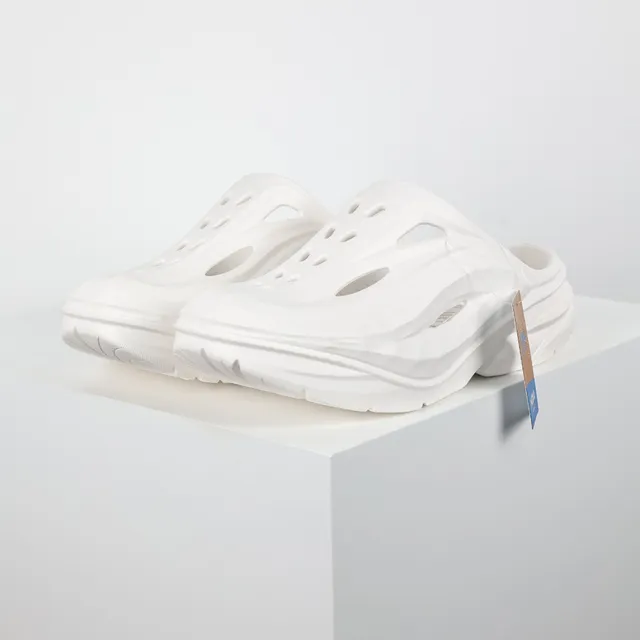 White Monolithic Molded Slip-On Slippers 2