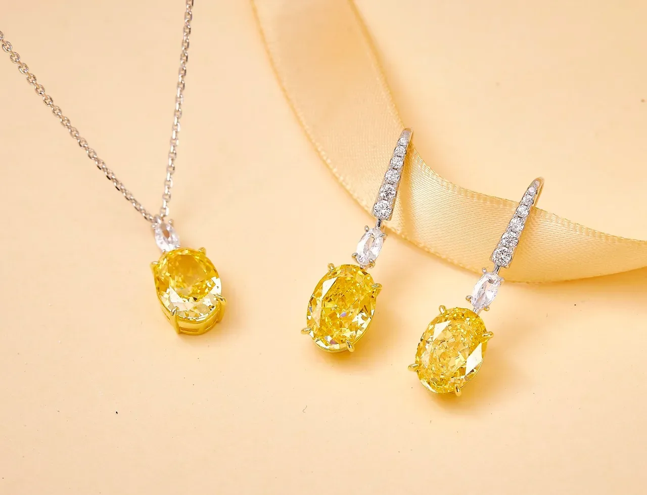 Yellow Silver Oval-Cut Gemstone Marquise Clear Accent Necklace 3