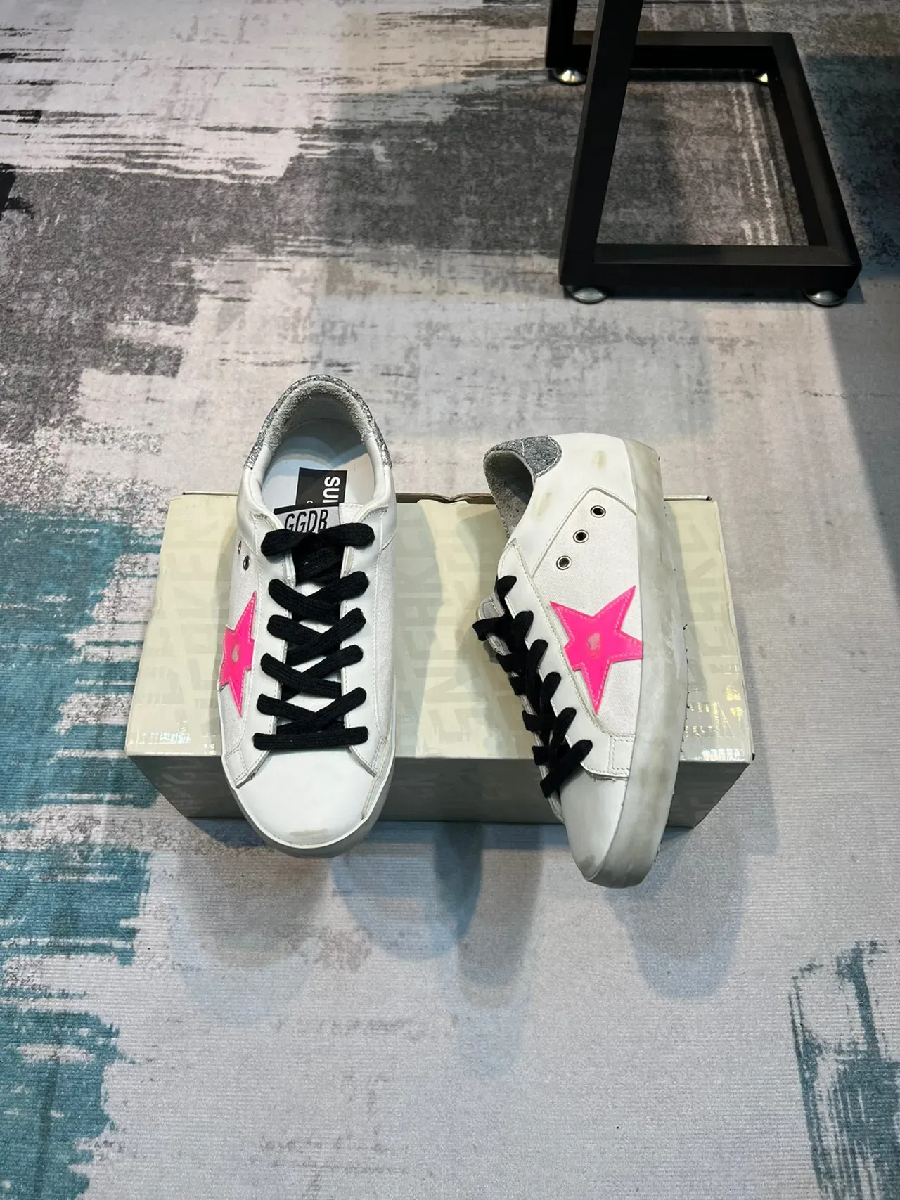 Golden Goose Superstar Pink Star مستعمل أبيض لايف ستايل سنيكرز 4