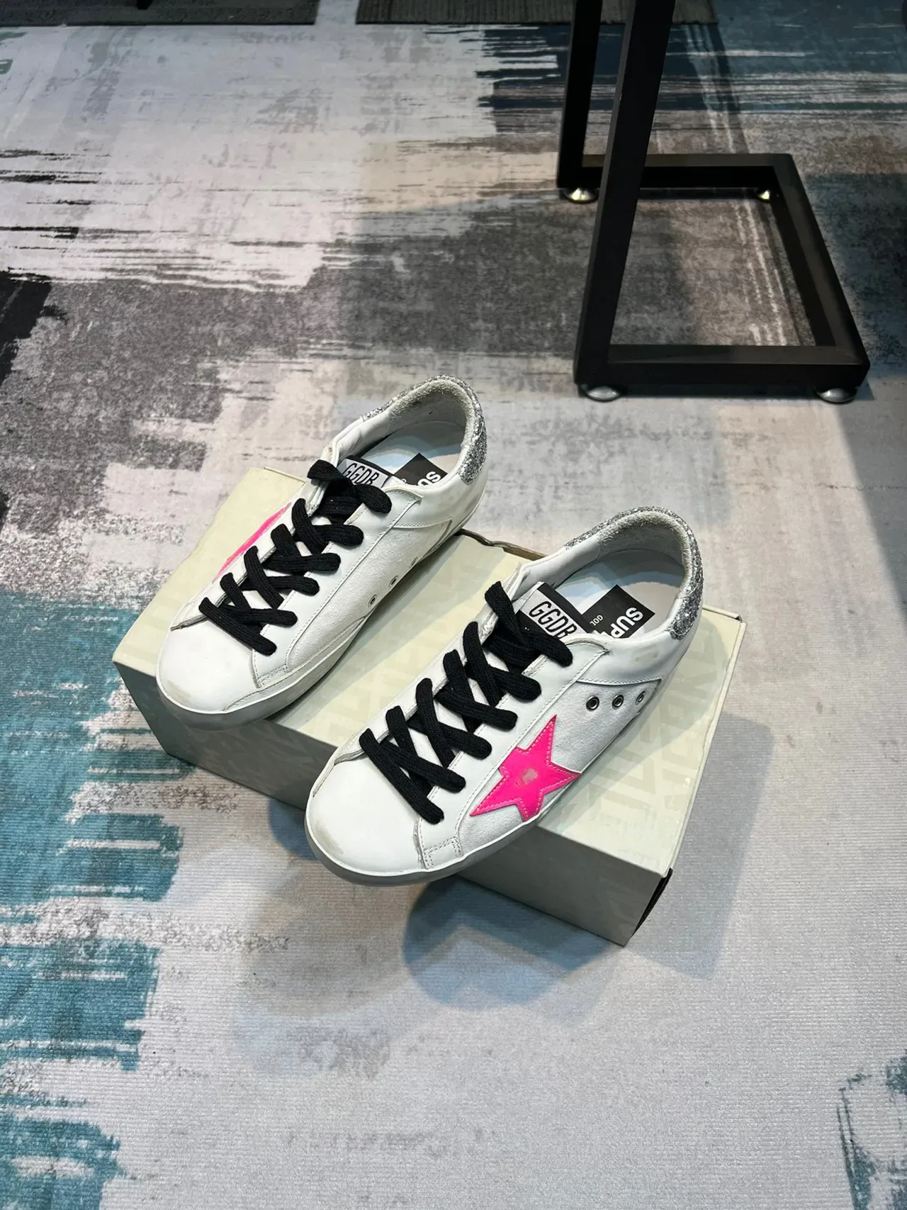 Golden Goose Superstar Pink Star مستعمل أبيض لايف ستايل سنيكرز 5
