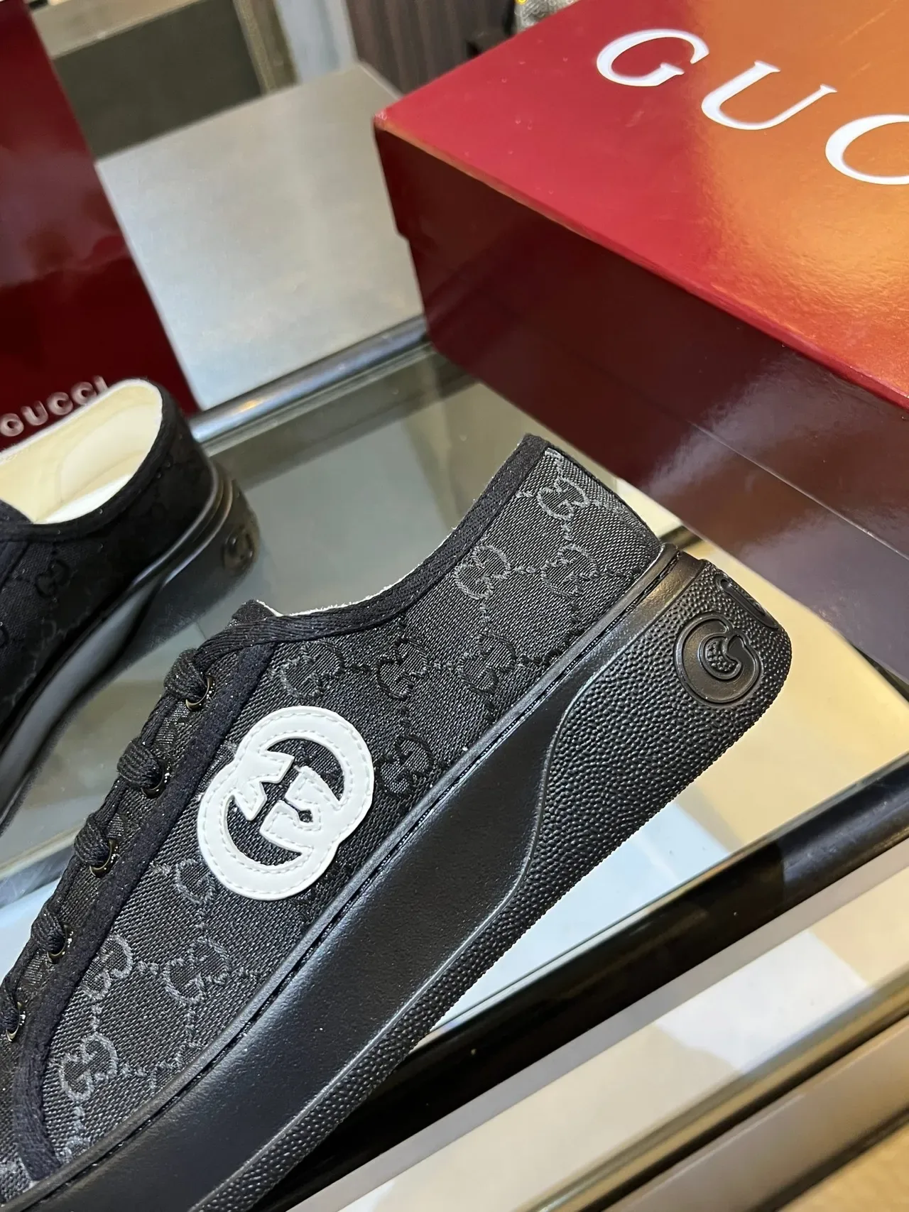 Gucci Ace Lifestyle Sneakers Noires GG Monogram Canvas 2