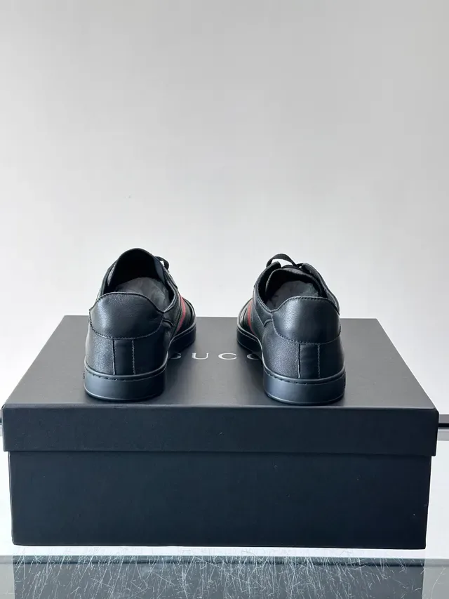 Gucci Ace Tênis Lifestyle Couro Preto Faixa Web 3