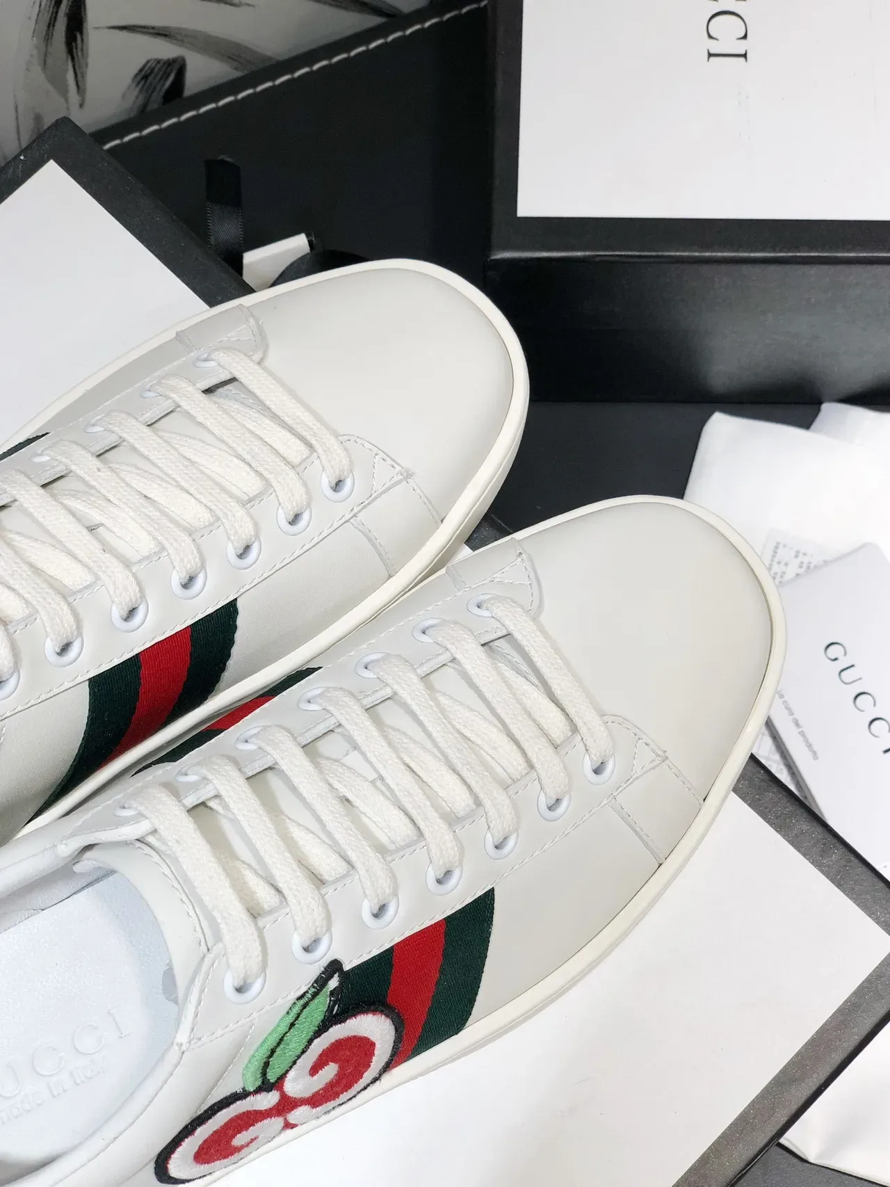 Gucci Ace Sneakers Lifestyle en Cuir Cherry White 6