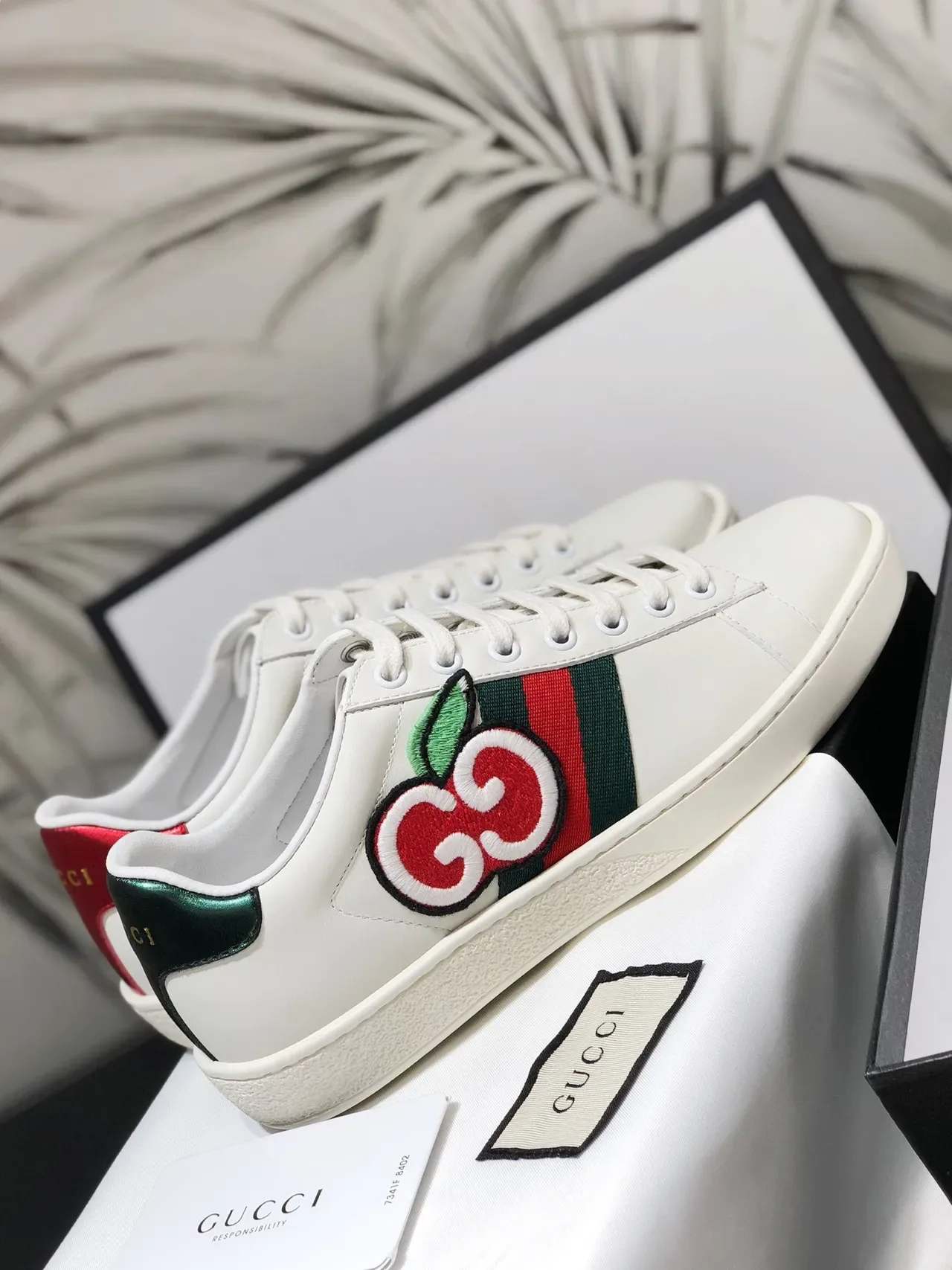 Gucci Ace Sneakers Lifestyle en Cuir Cherry White 9
