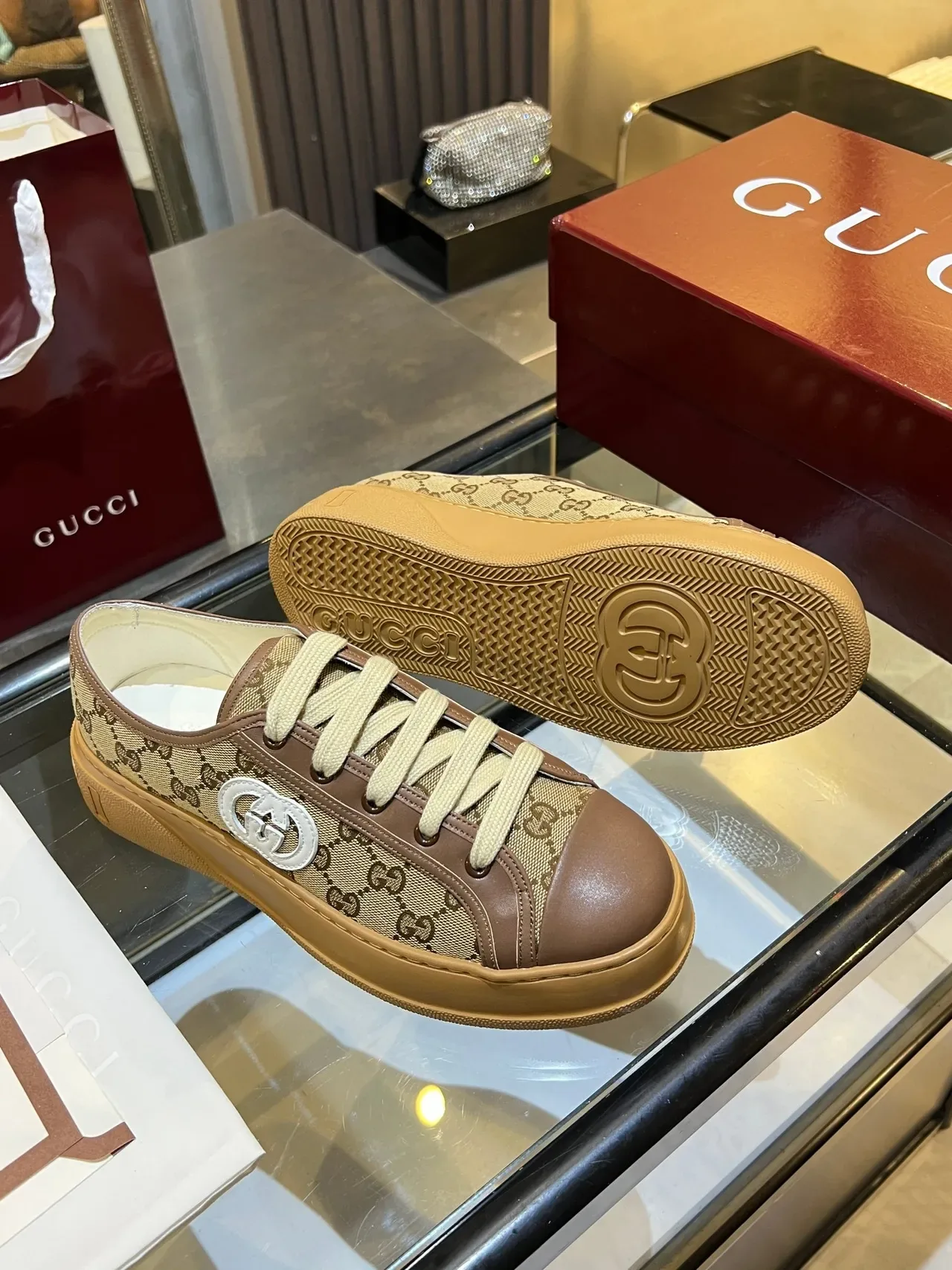 Gucci Ace GG Monogram Toile Marron Toe Plateforme Lifestyle Sneakers 2
