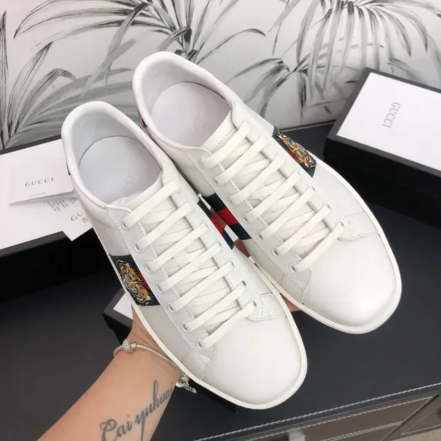 Sneakers lifestyle Gucci Ace Tiger blanc vert rouge 8