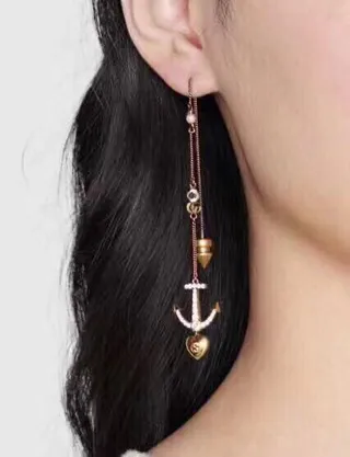 Gucci Anchor Pavé Crystal and Pearl Gold-Tone Necklace 8