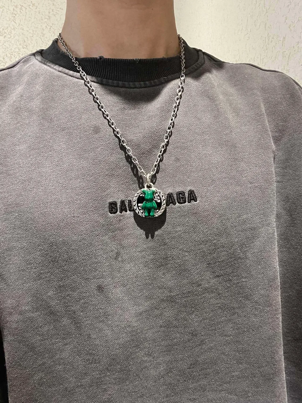 Gucci Colar Motivo Urso Pingente Resina Verde Corrente Prata 2