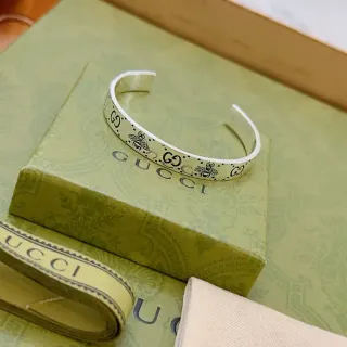 Gucci Bee Motif GG Engraved Open Cuff Bracelet