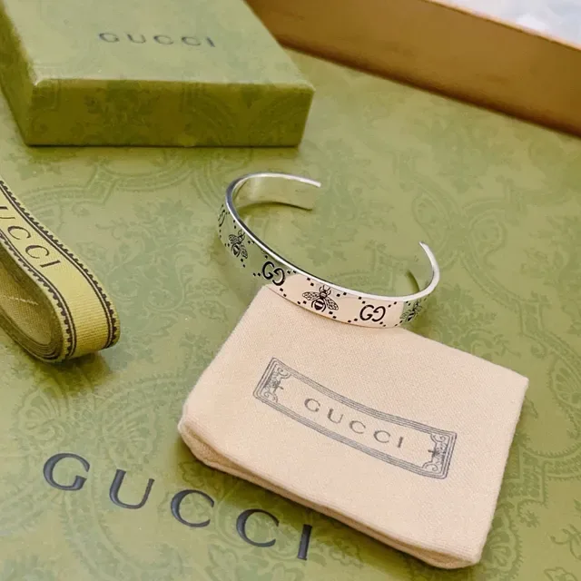 Gucci Bee Motif GG Engraved Open Cuff Bracelet 9