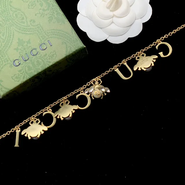 Gucci Bee Motif GUCCI Letter Charm Gold-Tone Bracelet 2