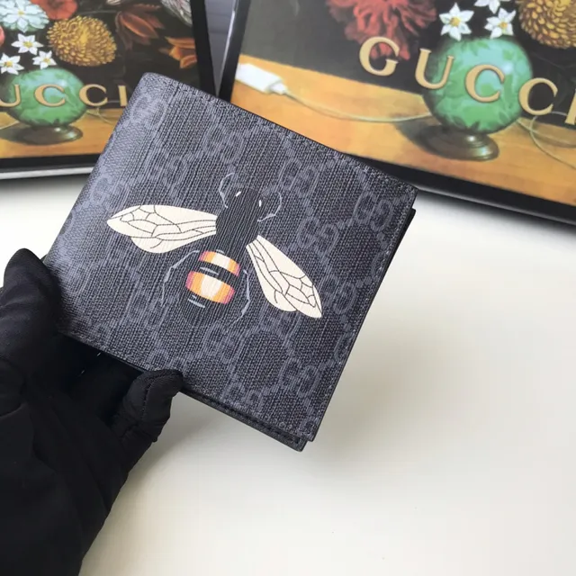 Gucci Bee Print Wallet Black Multicolor GG Supreme Canvas Central Motif Short Wallet 1