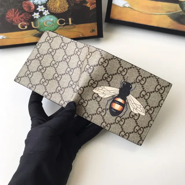 Gucci Bee Print Wallet Black Multicolor GG Supreme Canvas Central Motif Short Wallet 5