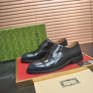 Gucci Black Beige Cap-Toe Polished Leather Oxford Shoes