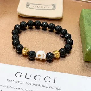Gucci Pulsera de Calavera con Perlas Negras y Doradas