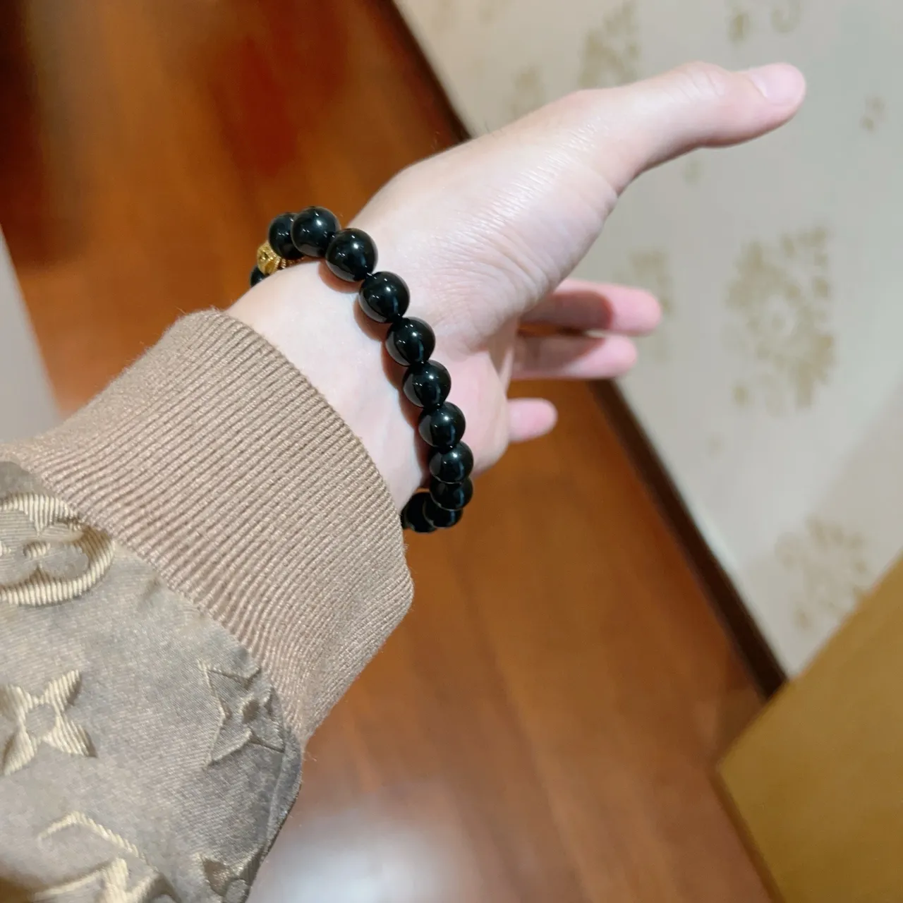 Gucci Black Gold Beaded Skull Motif Bracelet 7