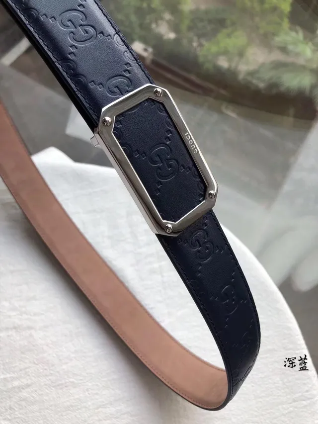 Gucci Black Gold Embossed Interlocking G Motif Rectangular Metal Buckle Leather Belt 3