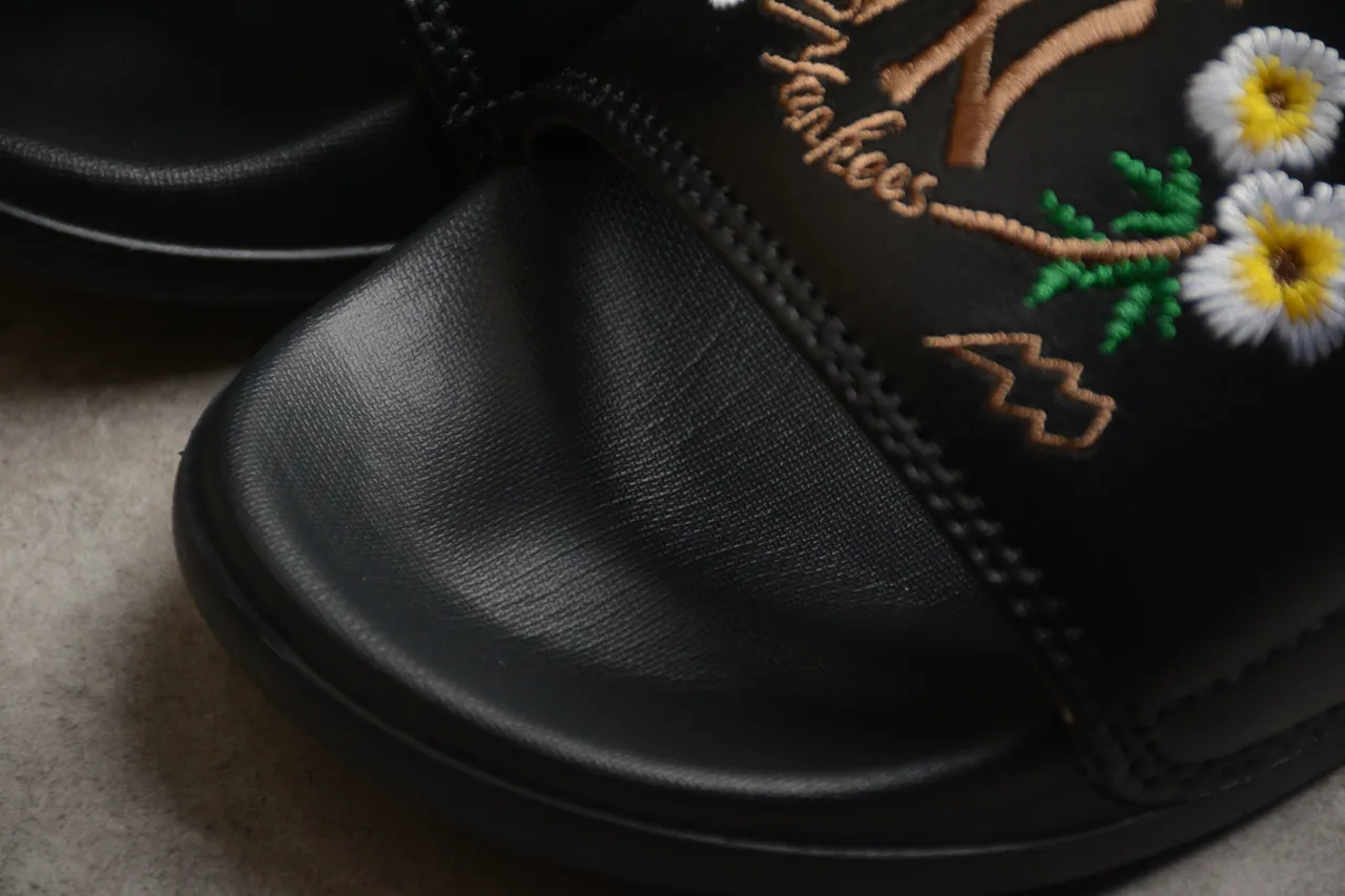 Gucci Black Gold Embroidered Floral Leather Strap Slippers 7