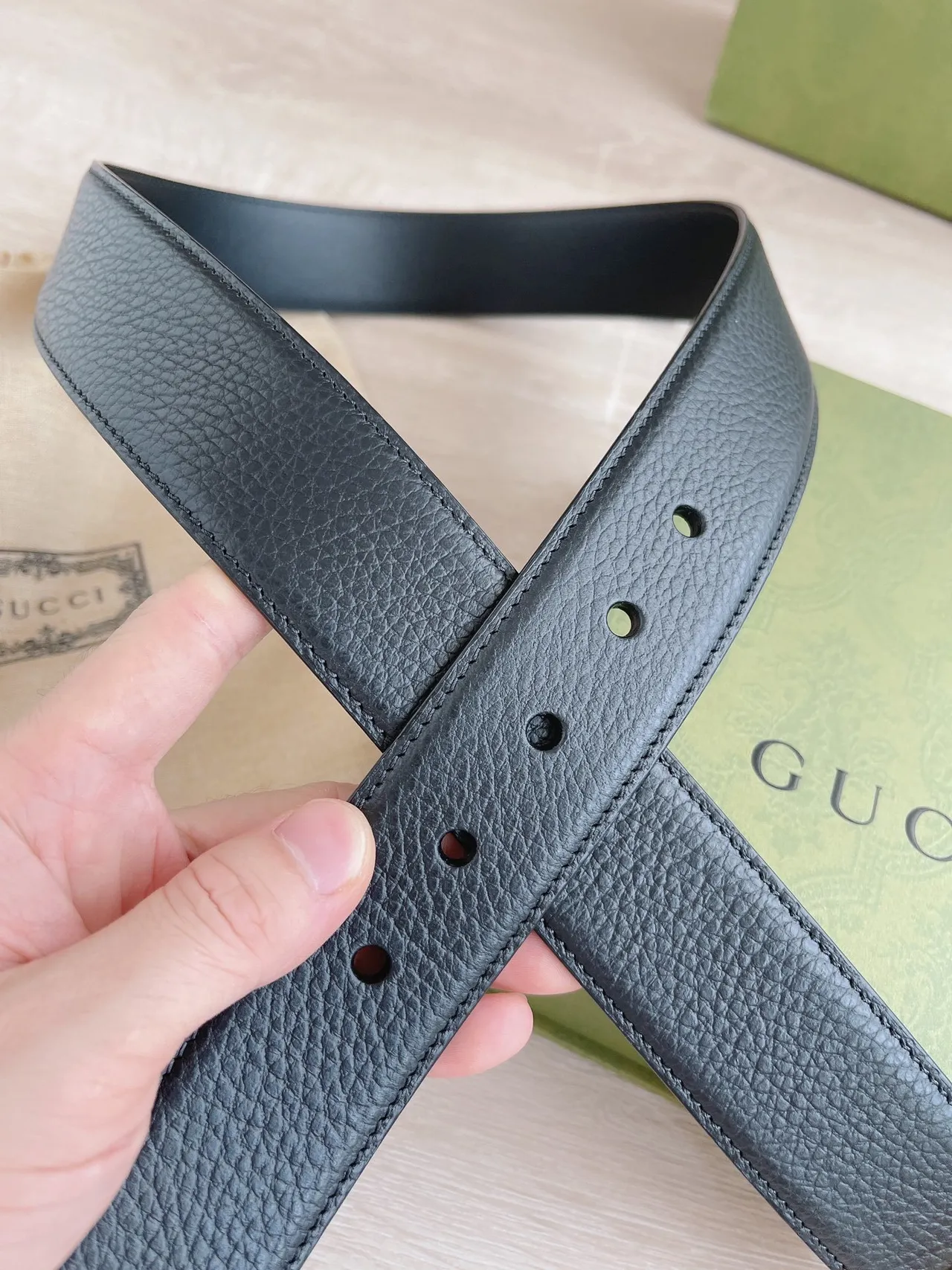 Gucci Black Gold Pebbled Rectangular Buckle Leather Belt 3