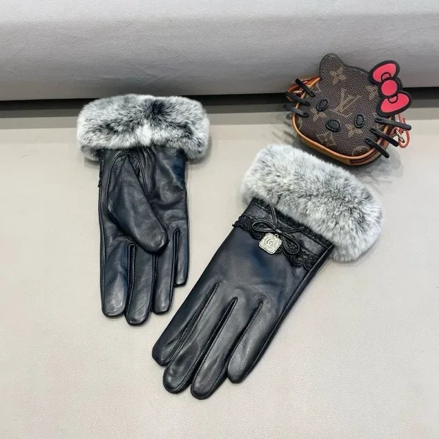 Gucci Black Gray Faux Fur Cuff Leather Gloves 4