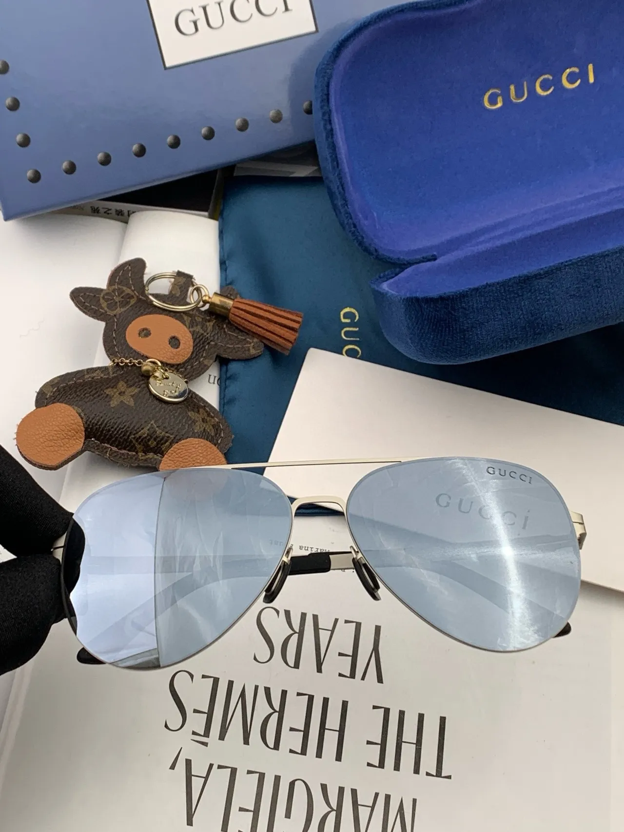 Gucci Lunettes de Soleil Cadre Métallique Noir Gris Fin Silhouette Aviateur-Inspirée 5